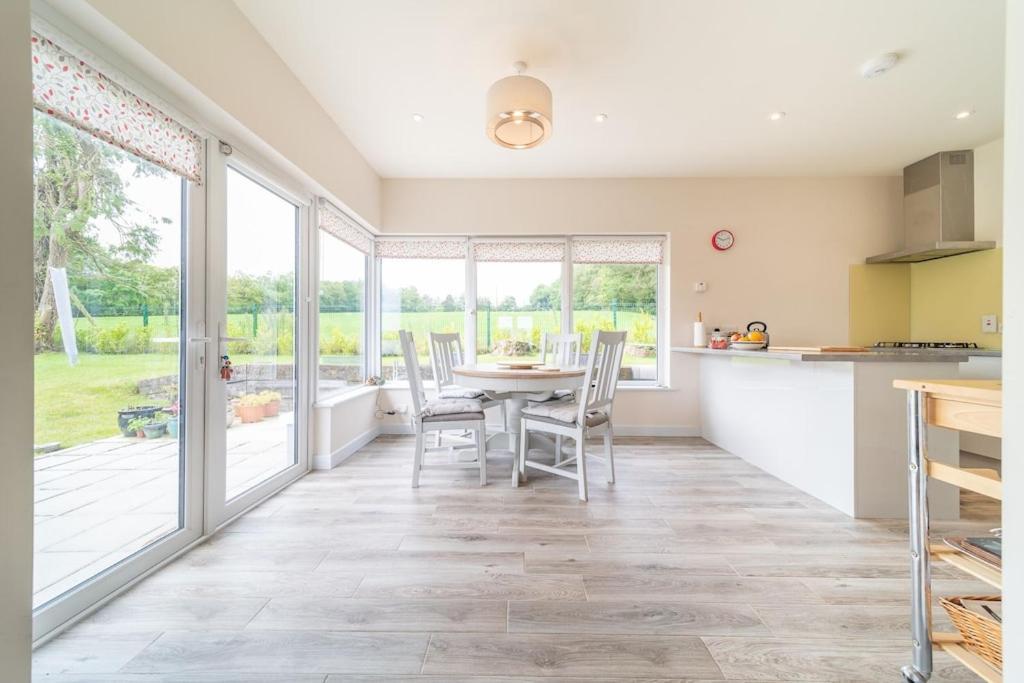 2 Bed Waterfront Property - Close To Courtmacsherry Корк Екстер'єр фото